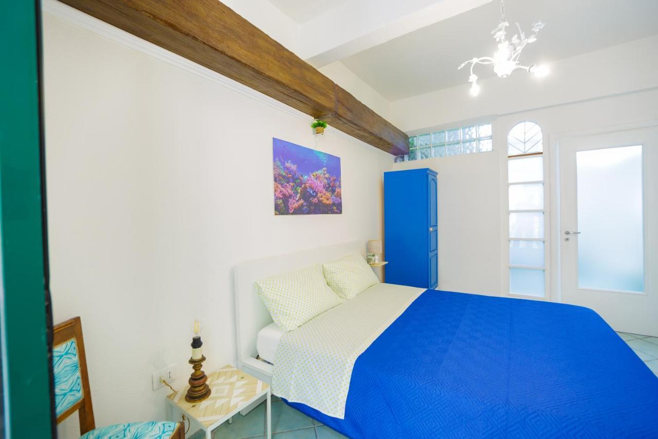 Ferienwohnung Ti Porto Al Centro Unforgettable Moments Salerno Exterior foto