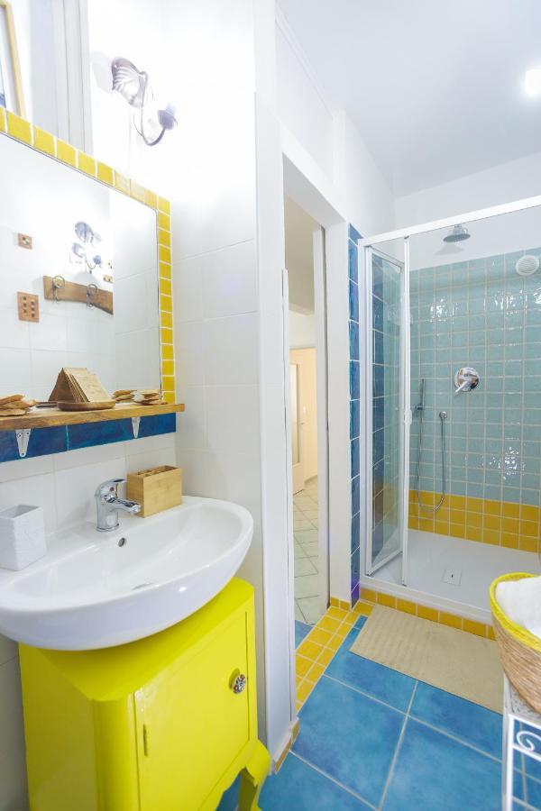 Ferienwohnung Ti Porto Al Centro Unforgettable Moments Salerno Exterior foto