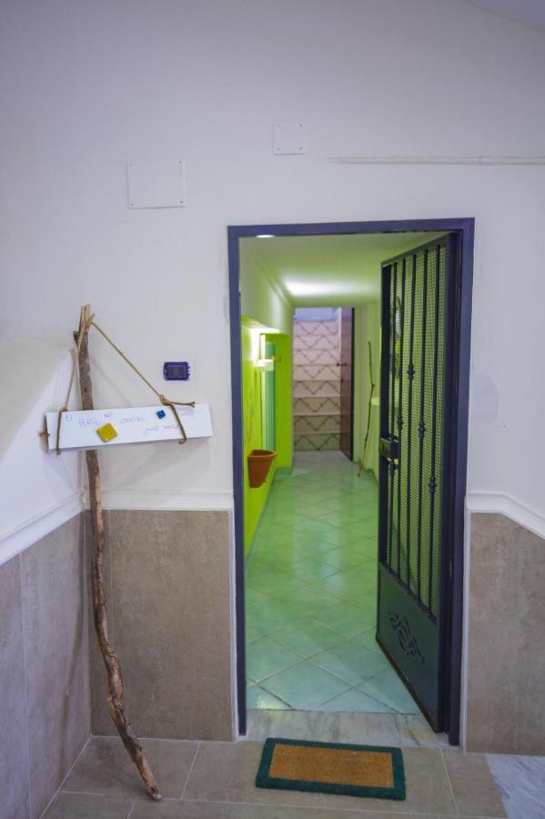 Ferienwohnung Ti Porto Al Centro Unforgettable Moments Salerno Exterior foto